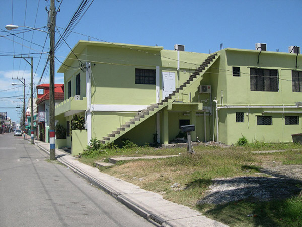 Belize City, stairway to nowhere 3