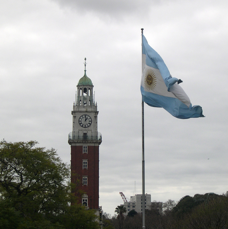 Buenos Aires - Torre Monumental and national flag