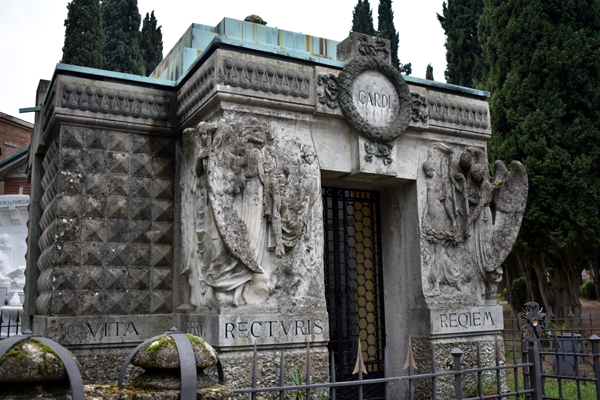 misspelling of 'Reqiem', Gardi Mausoleum, Cimitero del Piratello di Imola