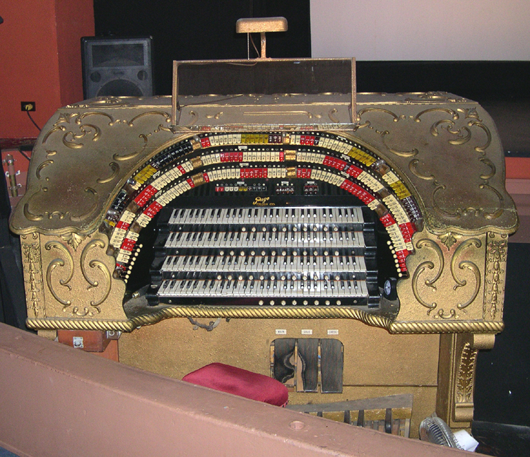 Avalon, Catalina Island - theatre organ