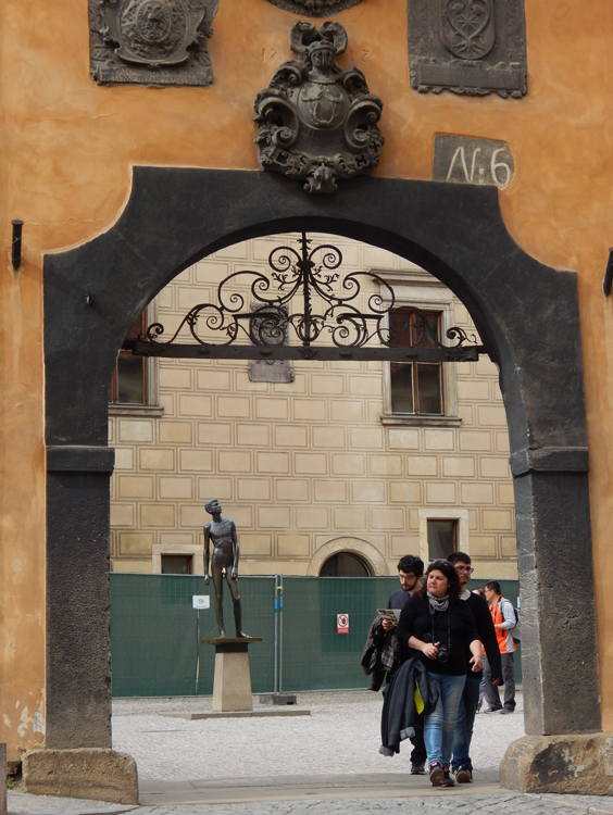 Praha - Mladi (Youth), statue at East Gate of Prague Castle