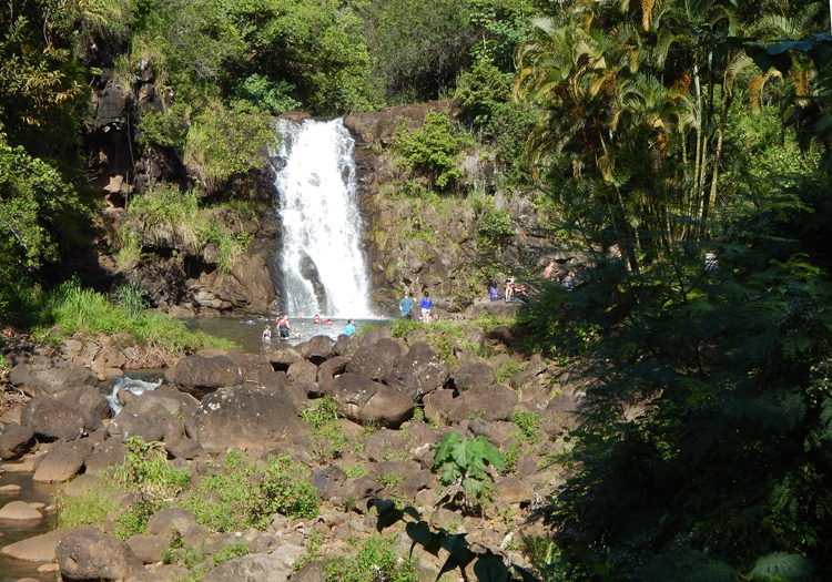 Waimea Botanical Garden - waterfall