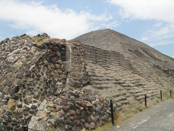Mexico D.F., Teotihuacan, raw archaeology behind Pyramid of the Sun