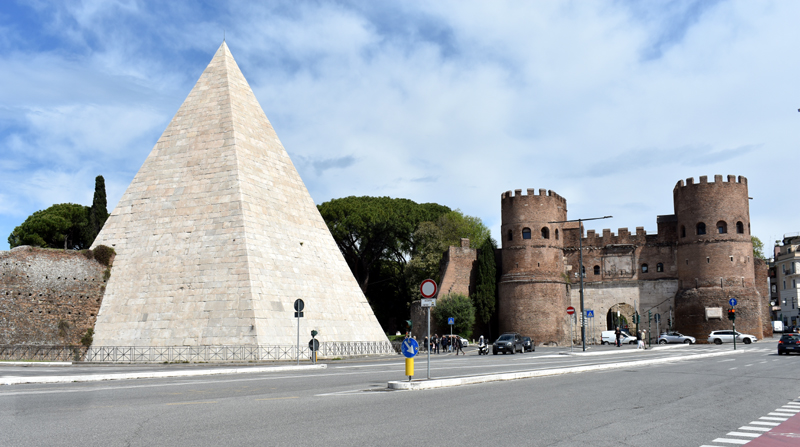 Roma - Piramide