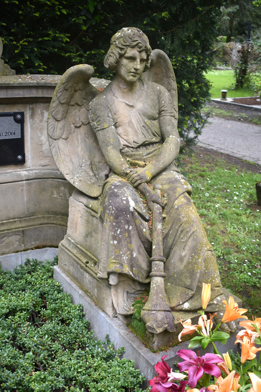 Koln Melaten-Friedhof - Thanatos Angel at Hort Family grave site