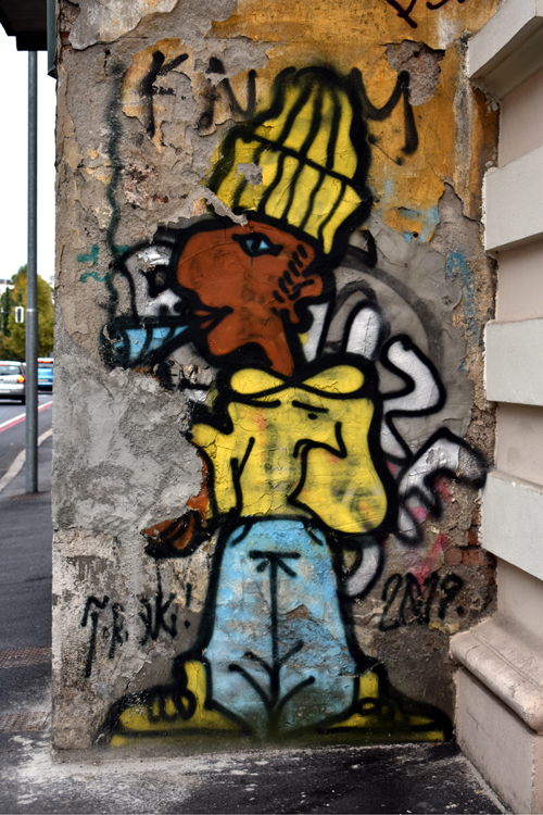 Ljubljana - smoker 'street art'