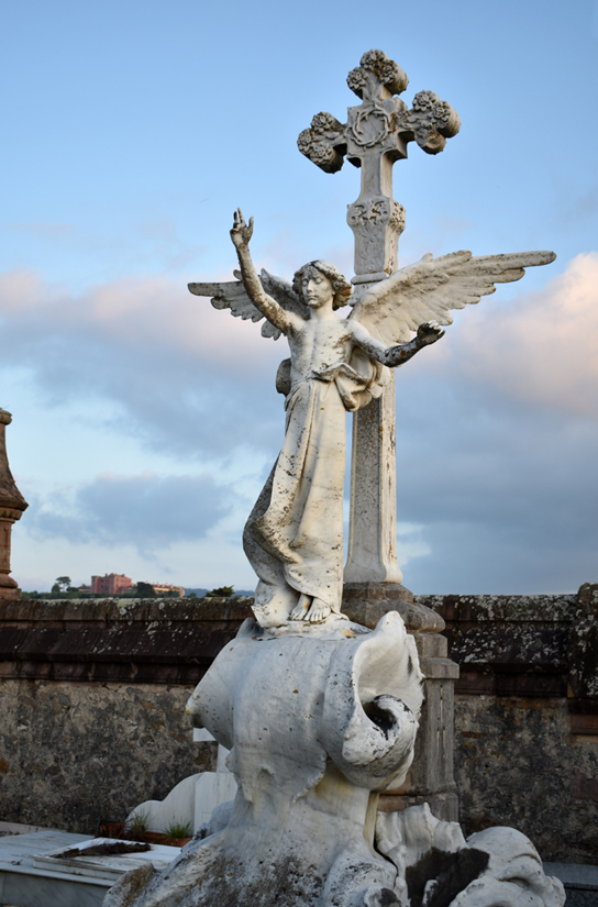 Comillas Cementiri - Pielago Angel