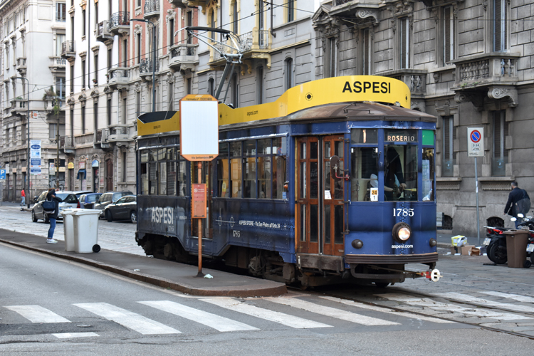 Milano - vintage tram