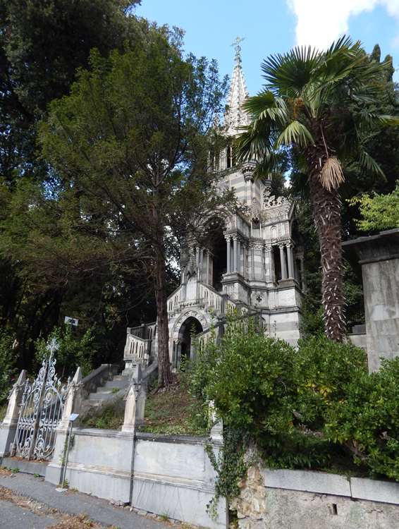 Cimitero Monumentale di Staglieno, Cappella Ottone, exterior