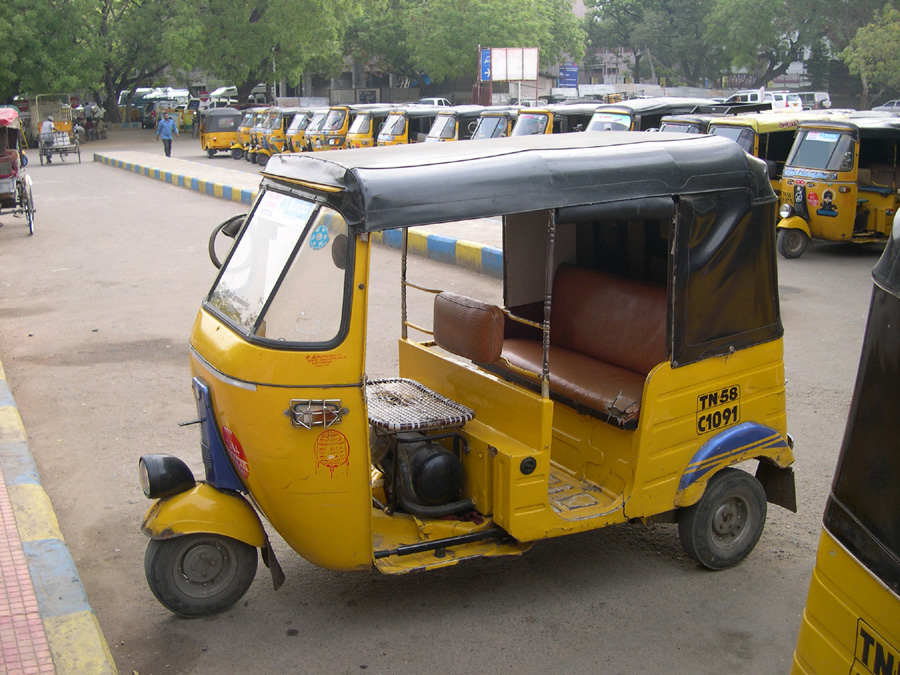 India transportation - auto-rickshaw
