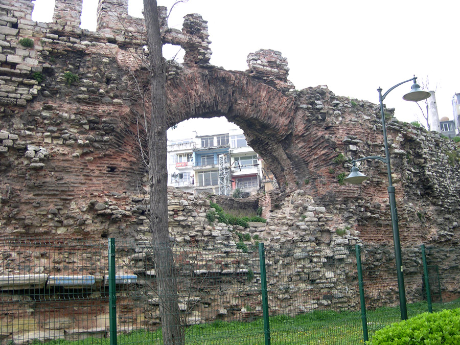 Roman wall, Istanbul