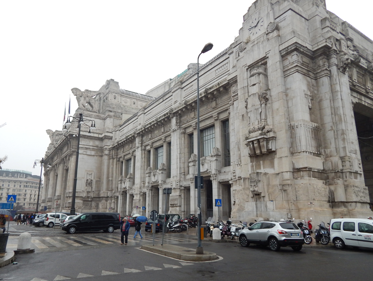Railway Station, Milano