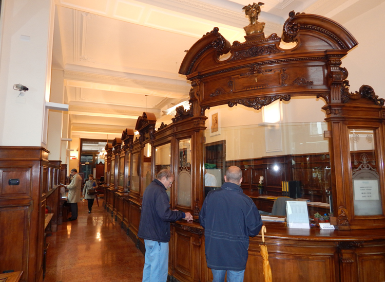 Milano - bank interior, wood carving