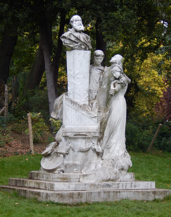 Mercie scupture, Monument a Gounod, Parc Monceau, Paris