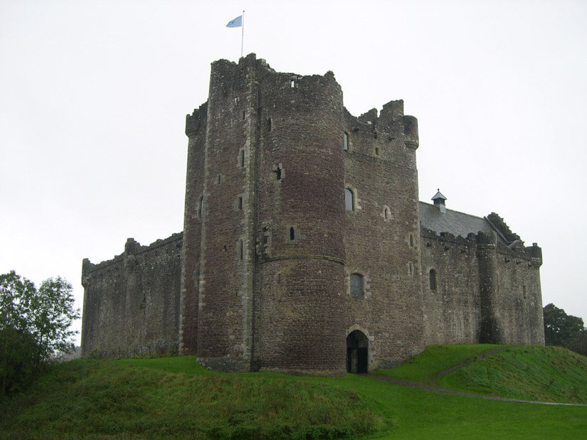 Doune - side/front