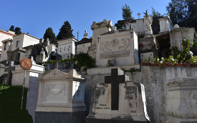 view of hillside within Cimitero di Poggioreale, Napoli