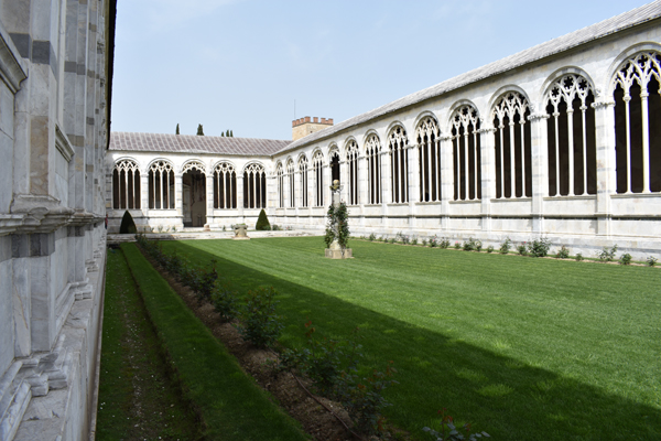 Courtyard, Camposanto di Pisa