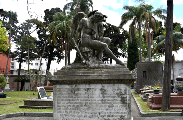 Tumba Rivera, Cementerio Central, Montevideo