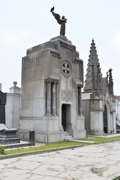 Mausoleo Familia Fumagalli, Cementerio Presbitero Matias Maestro, Lima, Peru