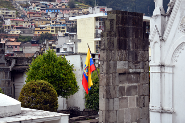 national flag, Cementerio San Diego, Quito, Ecuador