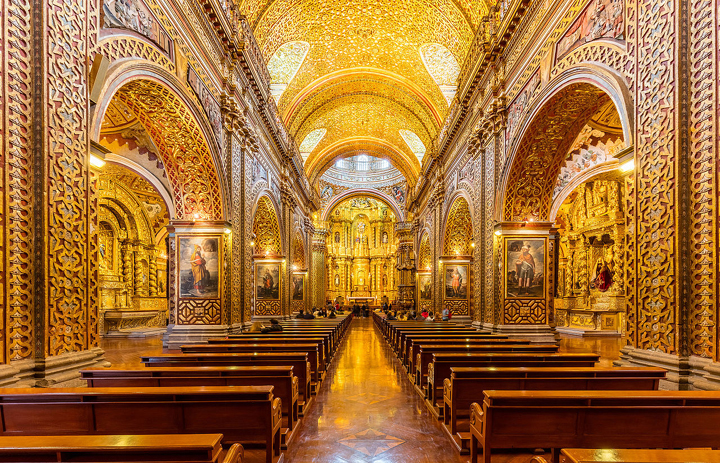 interior, Iglesia de la Compania de Jesus, Quito, Ecuador