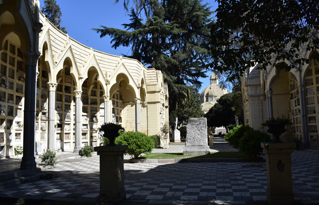 Santiago - Cementerio General - moorish open-air mausoleum