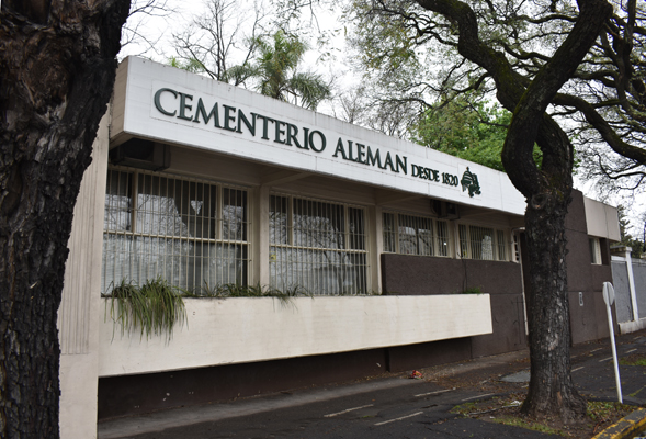 Buenos Aires - German Cemetery - main entrance (street side)